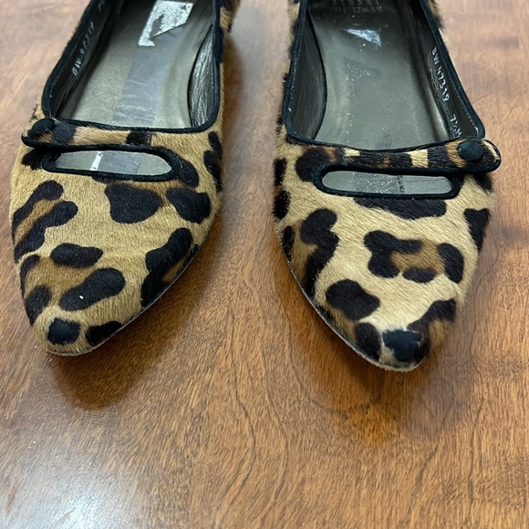 Stuart Weitzman calf hide cheetah flats - Picture 2 of 8